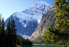 开云体育入口-雷霆新秀步履坚实，加盟后球队迅速腾飞：一个关于地基与穹顶的篮球寓言