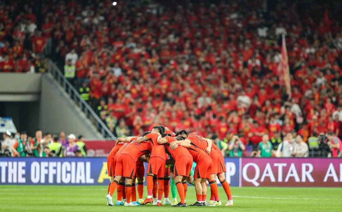 包含足球职业生涯展望喜人，更多球员崭露头角的词条