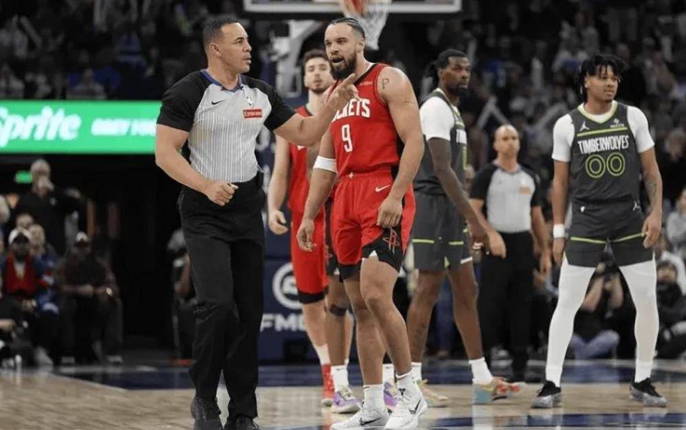 火箭遭遇连败，詹姆斯轰++仍力挽狂澜的简单介绍