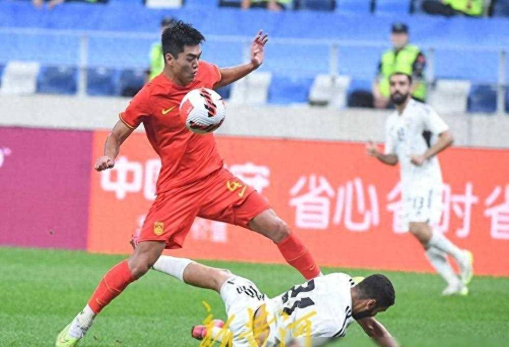 关于欧预赛热身赛决出胜者，战术备战全面展开的信息