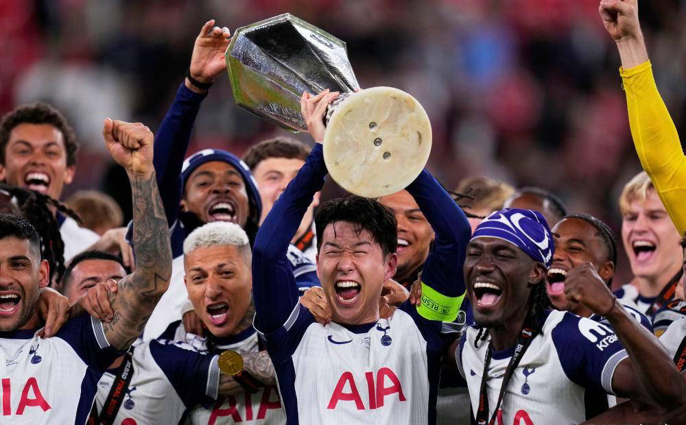 开云体育入口-曼联逆袭夺胜，意甲豪门摸底惊魂