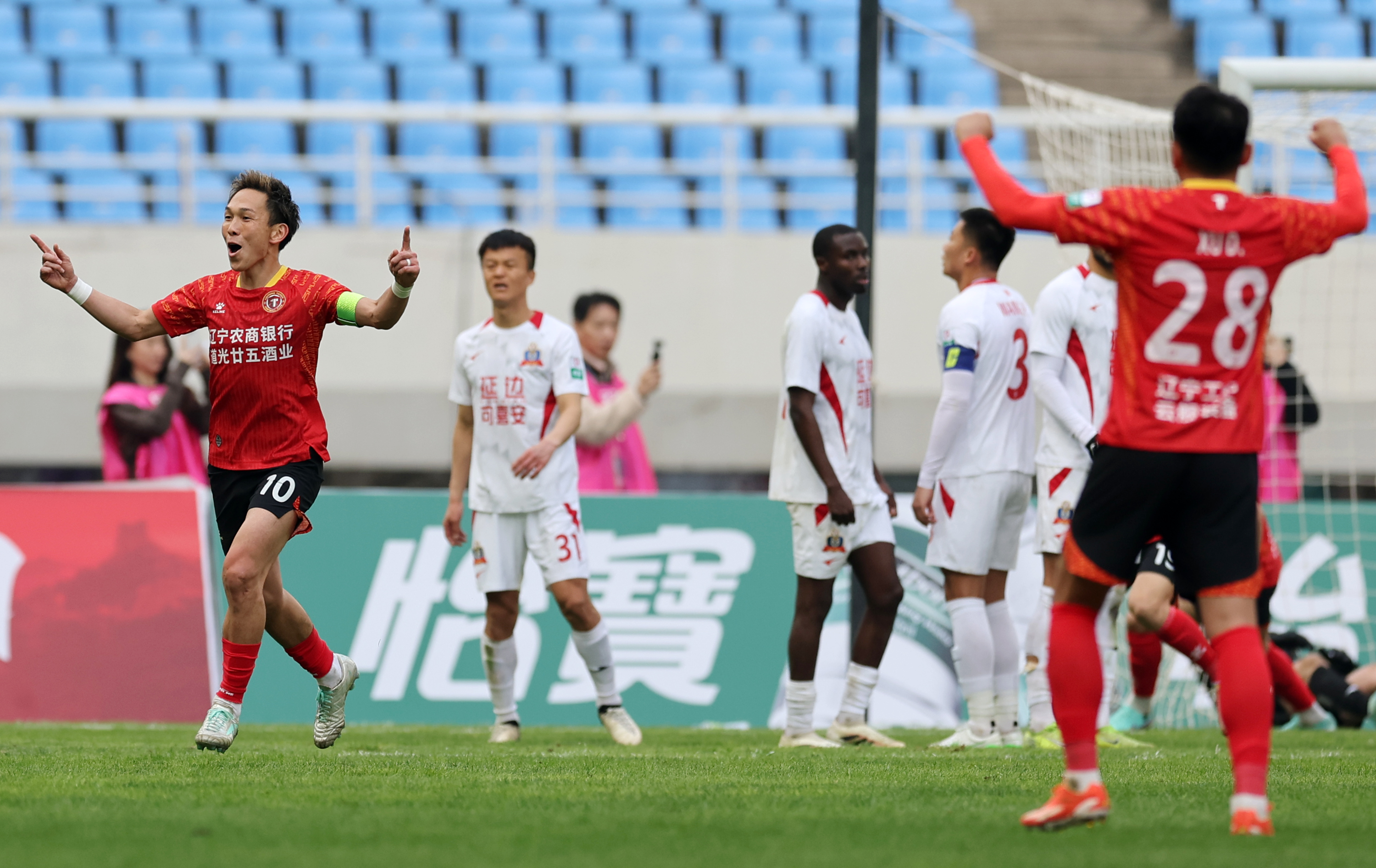 球员表现出色，助力球队取得连胜