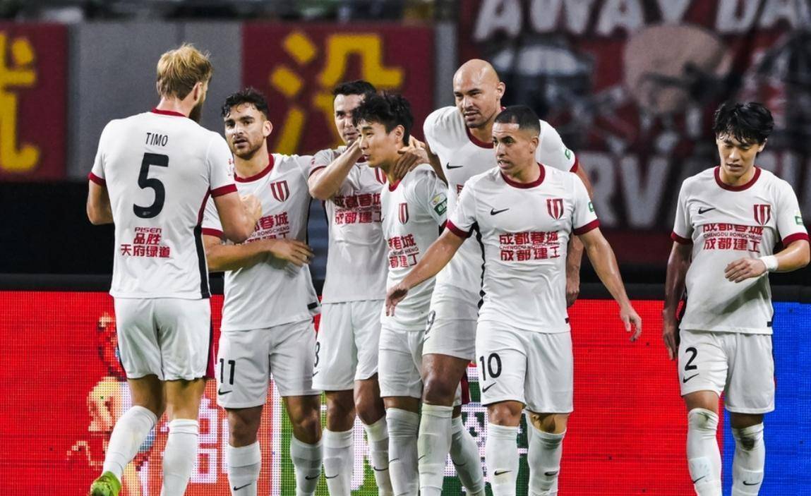 恒大连胜初现雏形，球队成形