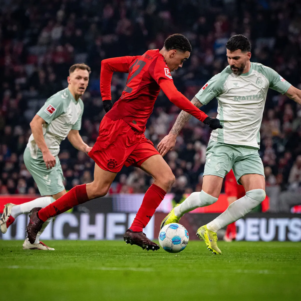 不莱梅遭受连败，德甲降级区形势严峻的简单介绍