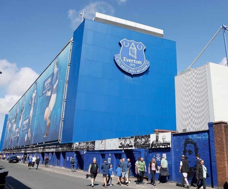 南安普顿客场大胜埃弗顿，保级气象一新