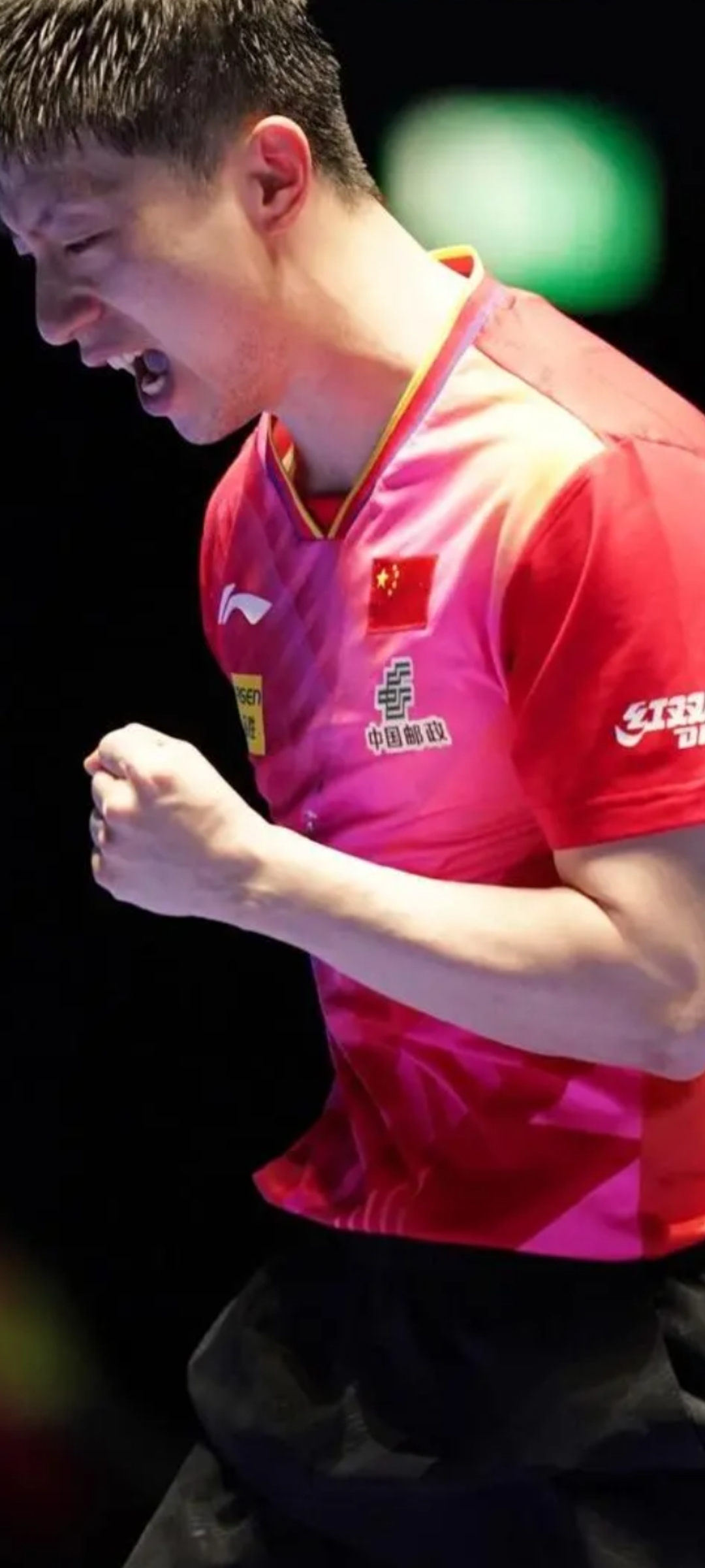 队员在比赛中展现出非凡的技术水平