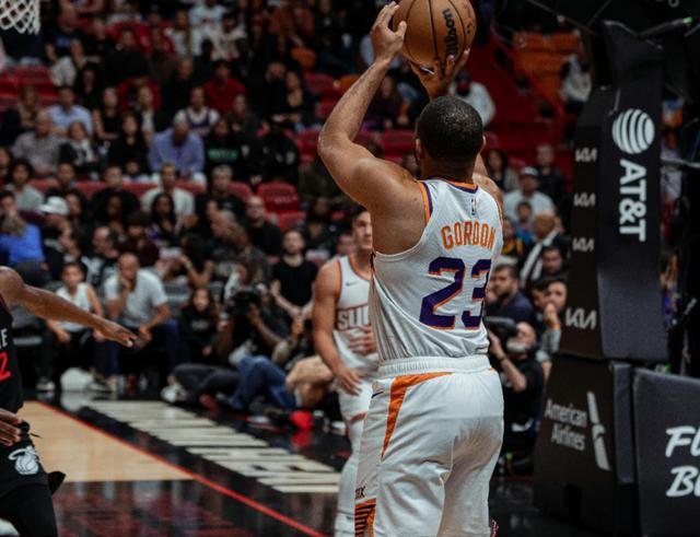 开云体育中国-关于首尔队在比赛中遭遇困境，顽强战斗出局的信息