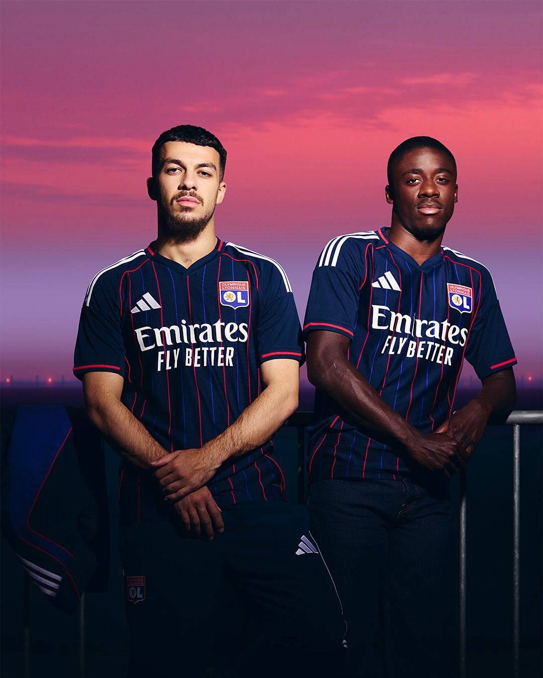 包含里昂OL客场不敌对手，连败加剧危机的词条