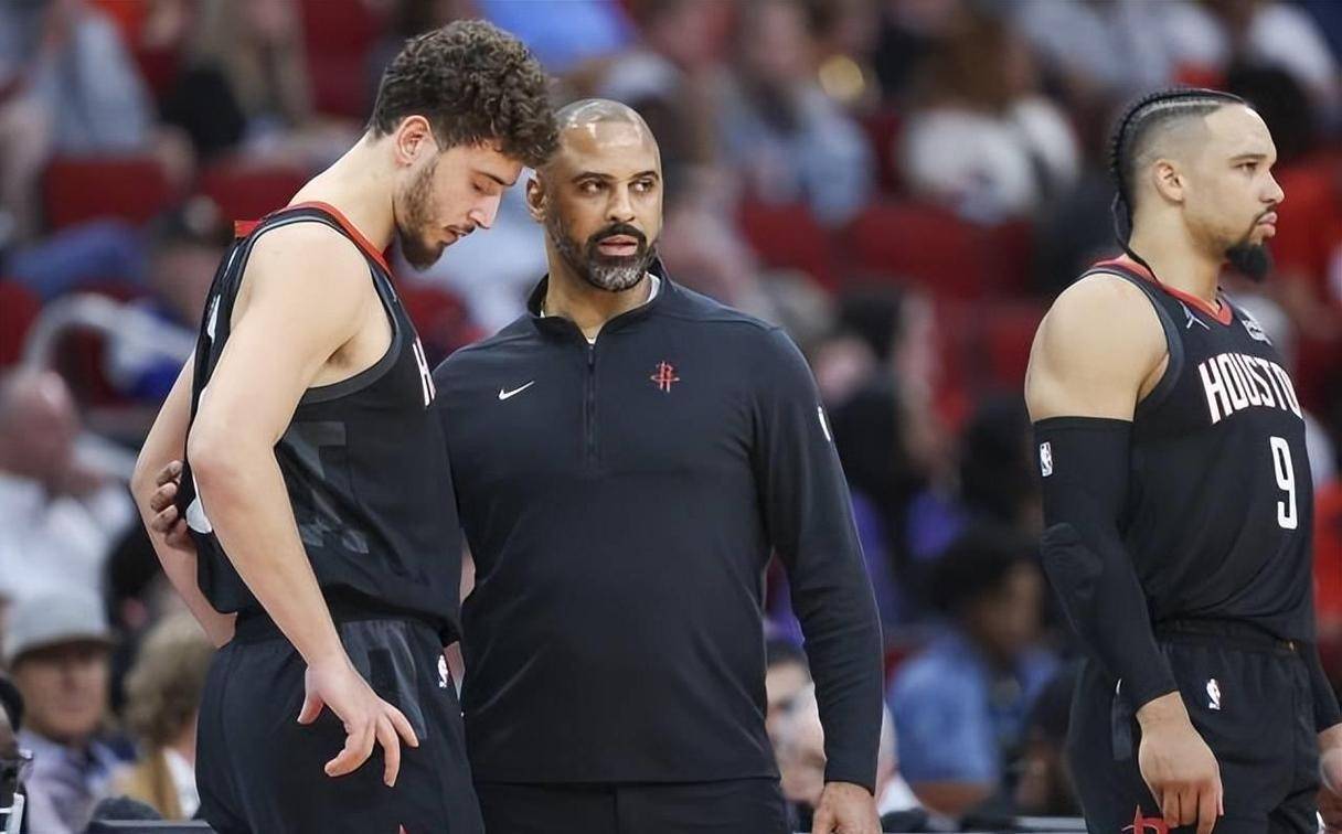 火箭队球员内讧，教练组面临压力