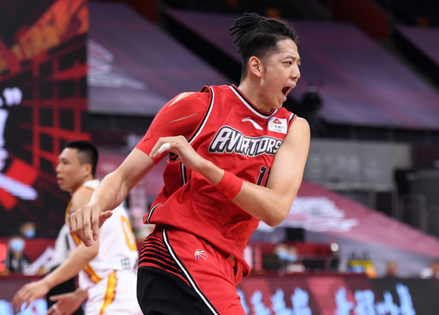 北京篮球队击败强敌，积分榜排名上升