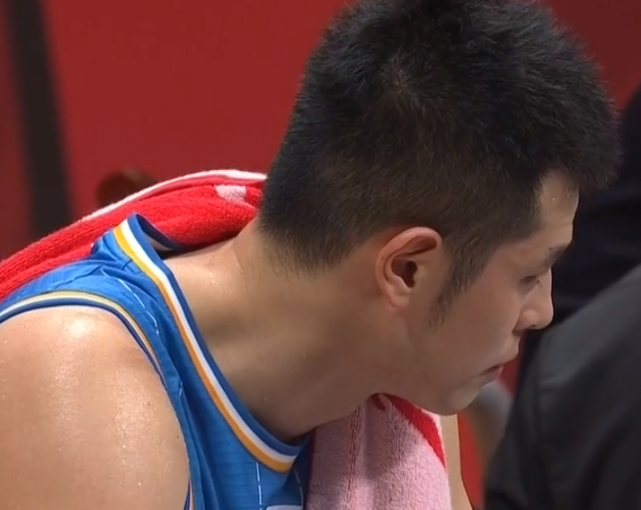 开云体育中国-国王翻盘鹈鹕，王哲林状态火热